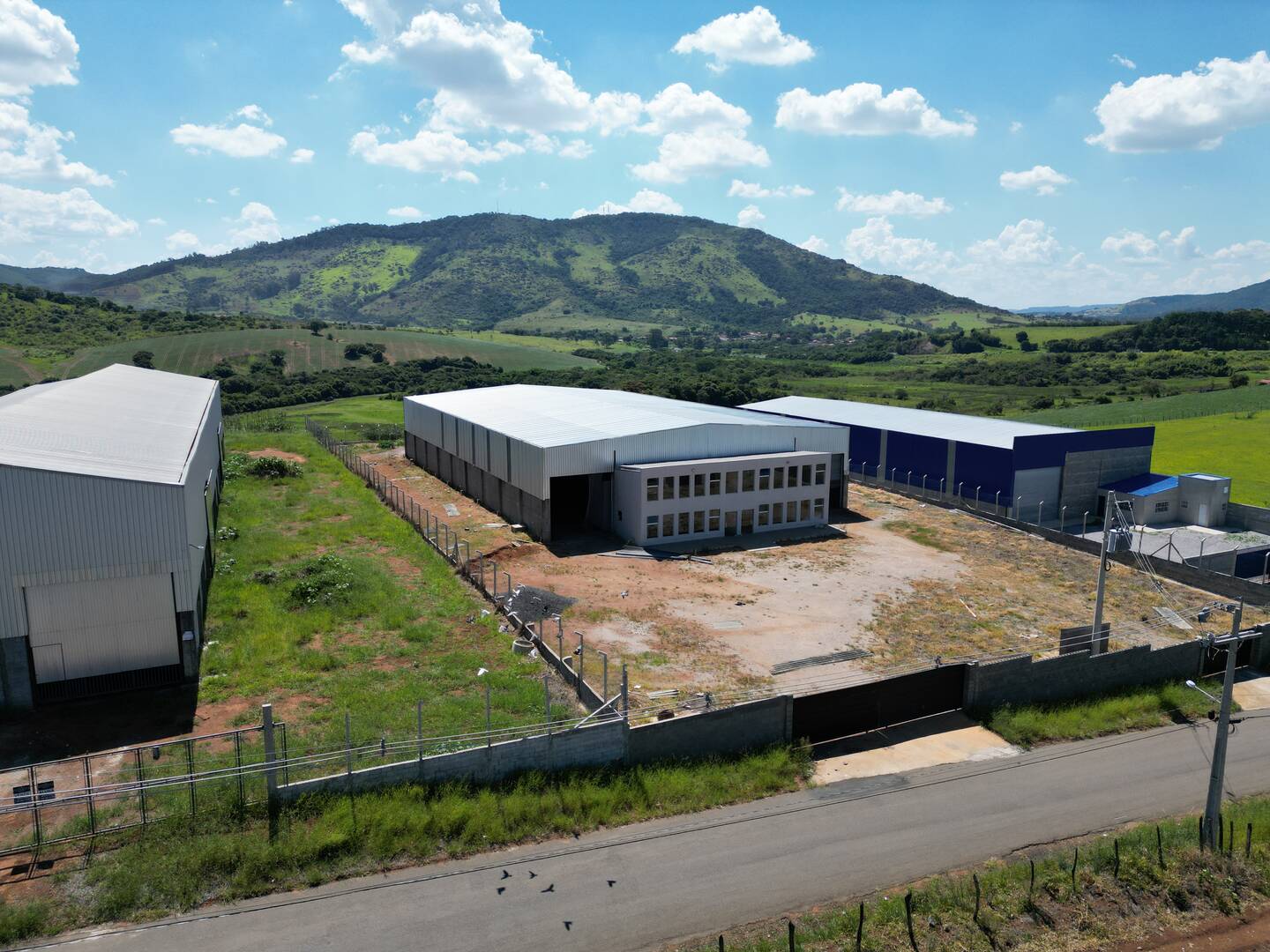 Galpão/Depósito/Armazém para alugar Vargem SP 1.500m2 - Referência 872