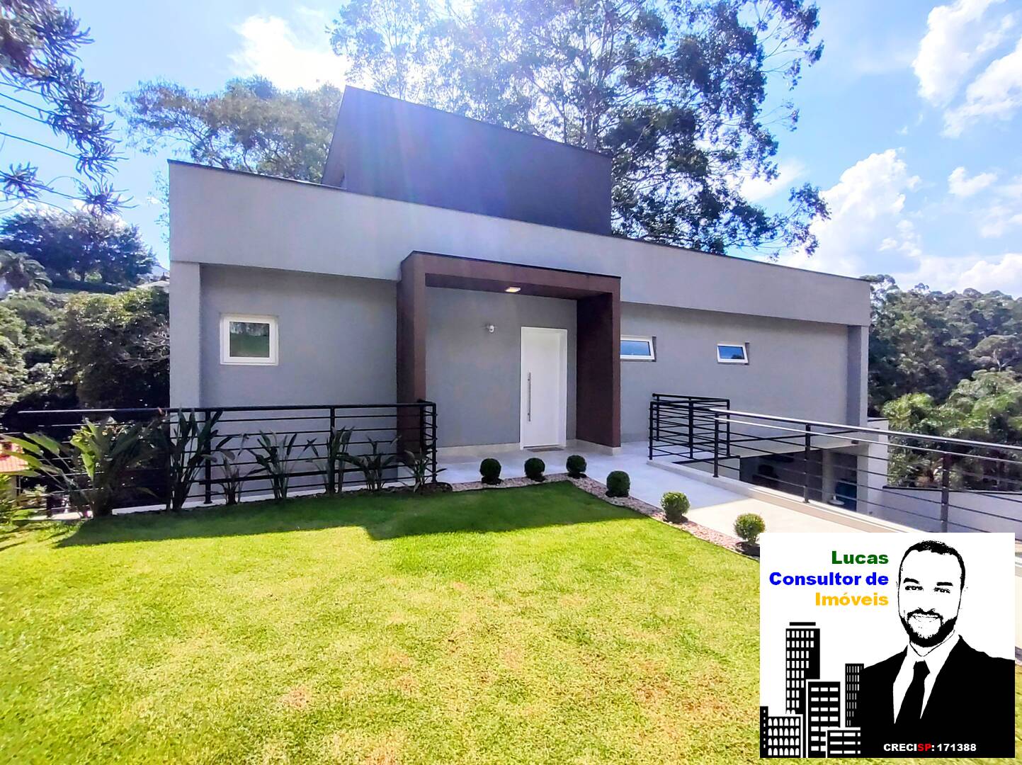 Sobrado à venda 691m2 - Referência SOB359