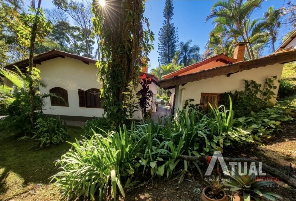 Casa à venda 140m2 - Referência CH1932