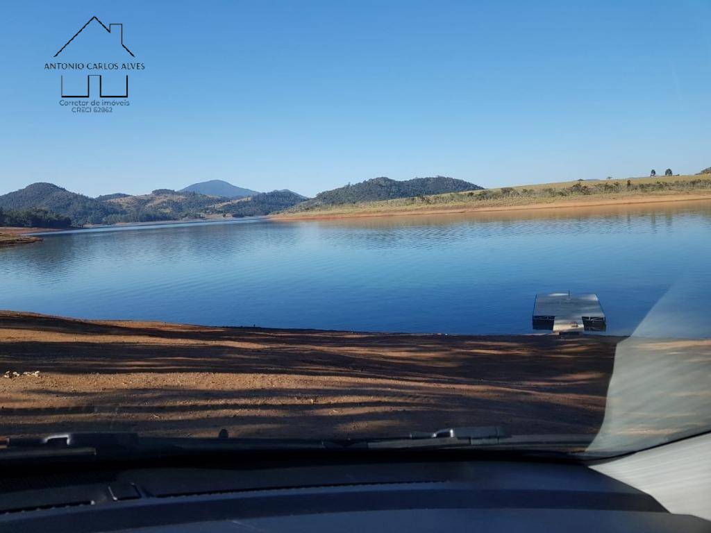 Terreno à venda 1.742m2 - Referência 162