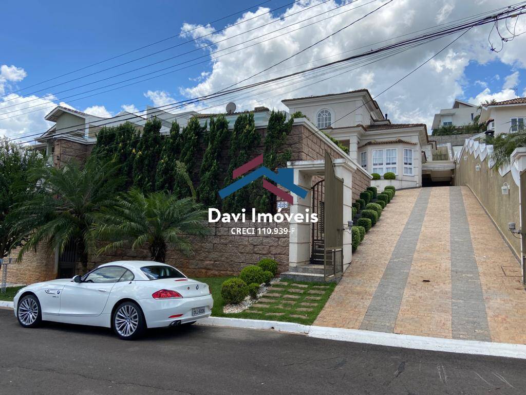 Casa à venda 450m2 - Referência DI137