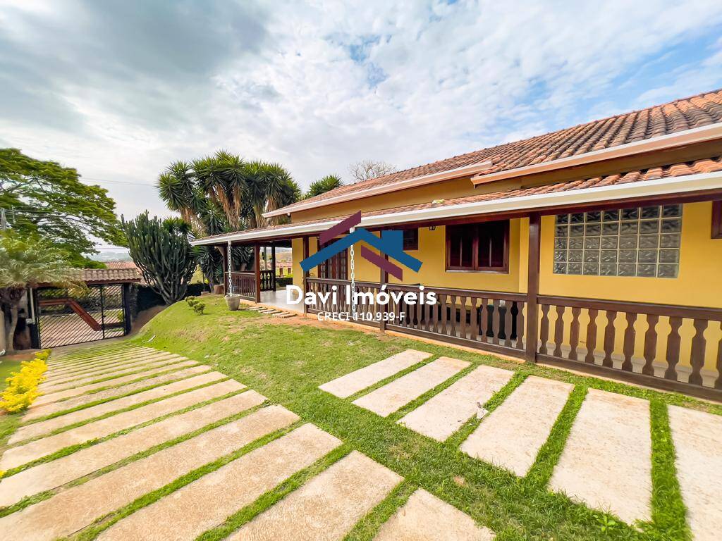 Casa à venda 300m2 - Referência DI229