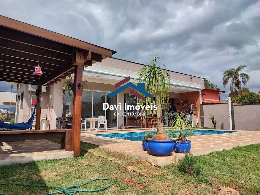 Casa à venda 238m2 - Referência DI139