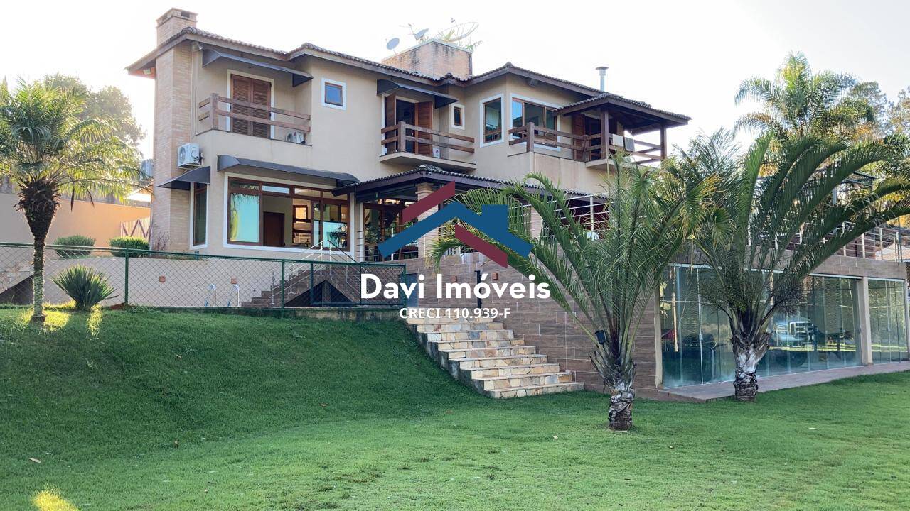 Casa à venda 600m2 - Referência DI213