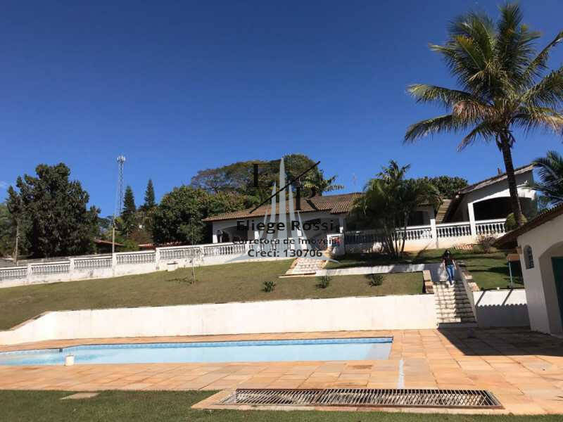 Chácara à venda 330m2 - Referência 23