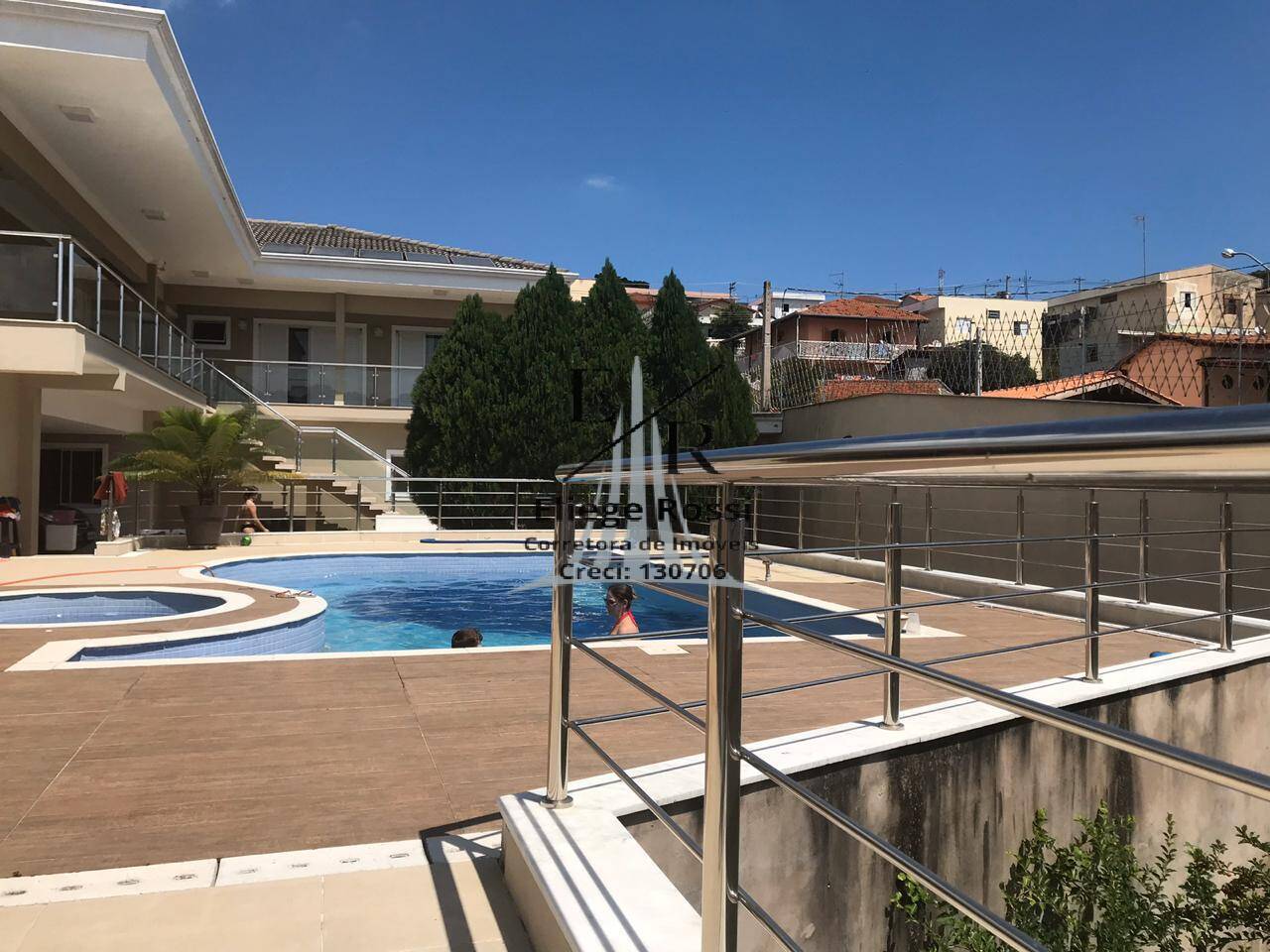 Casa à venda 450m2 - Referência 57