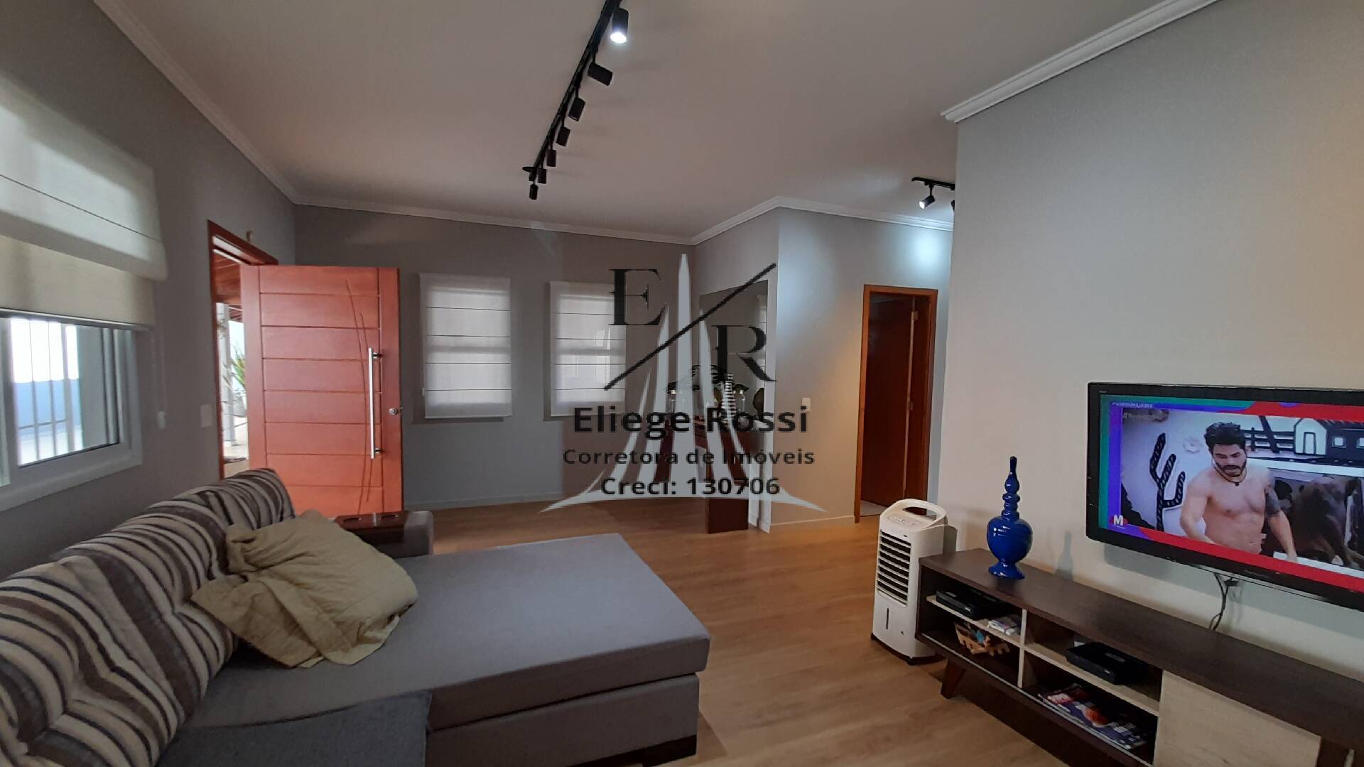 Casa à venda 281m2 - Referência 61