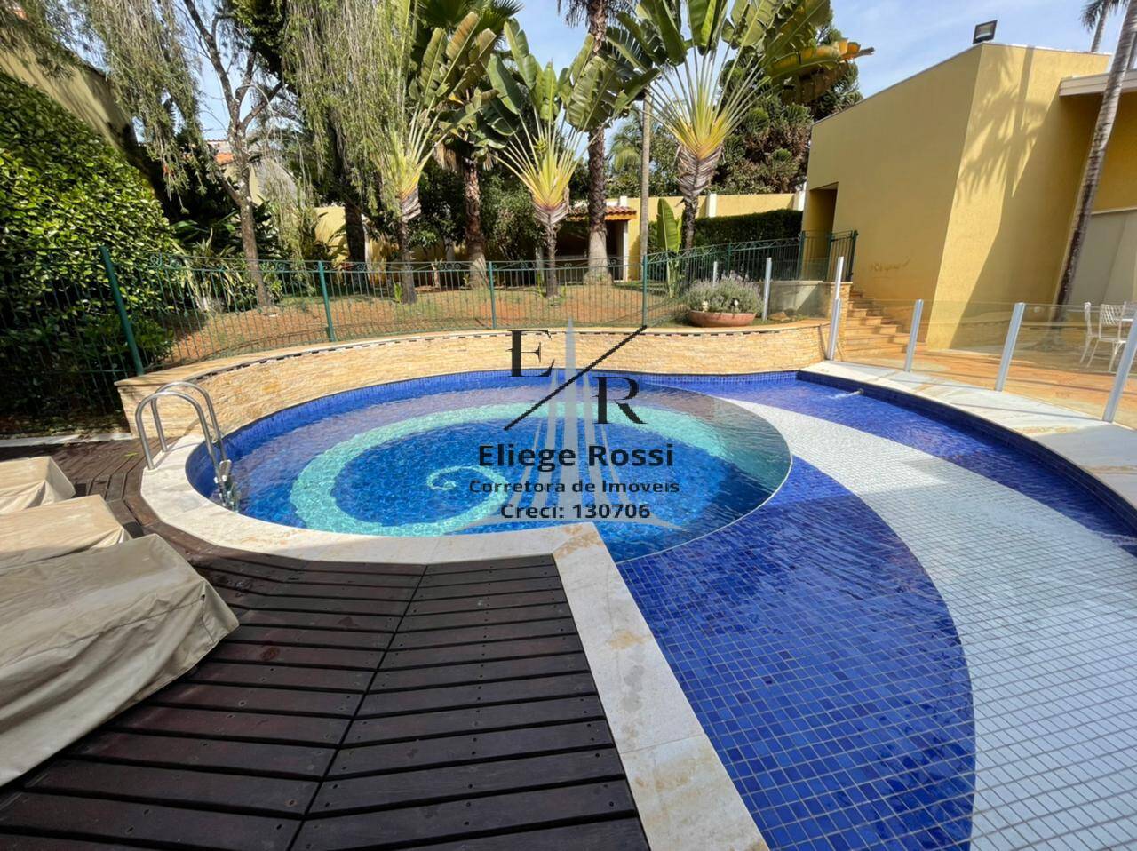 Casa à venda 498m2 - Referência 155