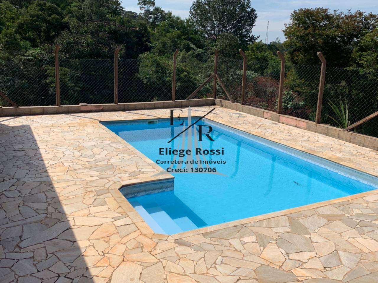 Chácara à venda 545m2 - Referência 212