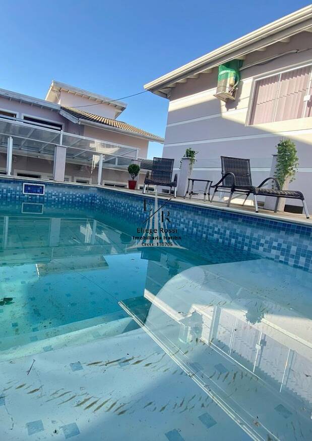 Casa à venda 310m2 - Referência 282