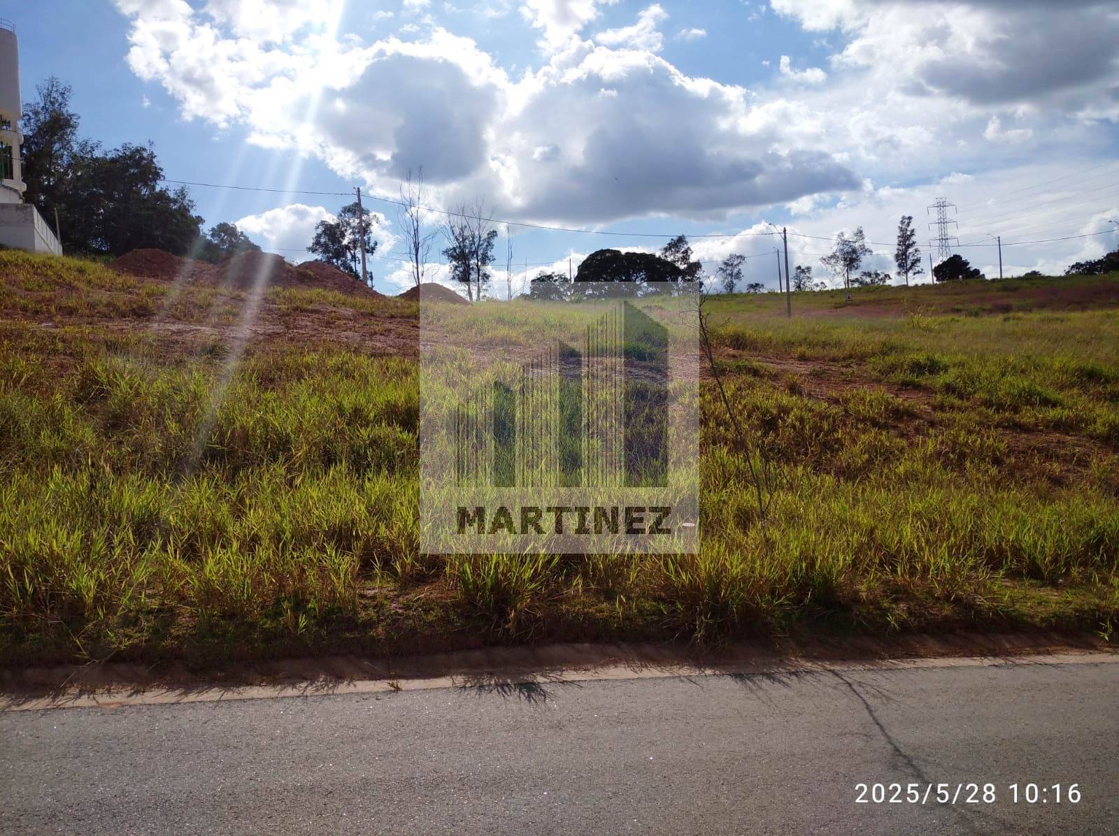 Terreno à venda 250m2 - Referência 2672
