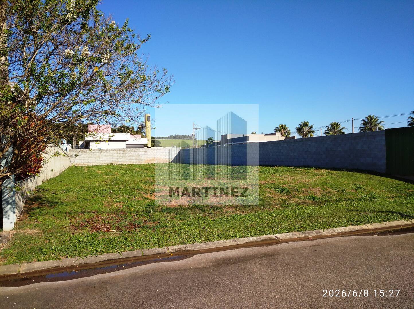 Terreno à venda 500m2 - Referência 2697
