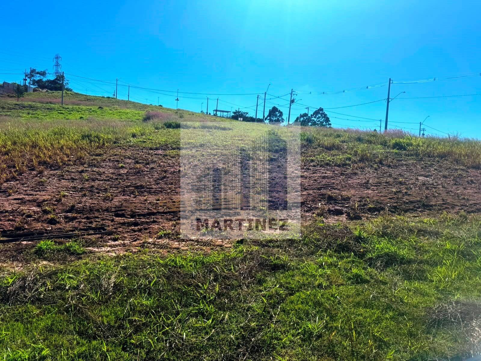 Terreno à venda 255m2 - Referência 2698