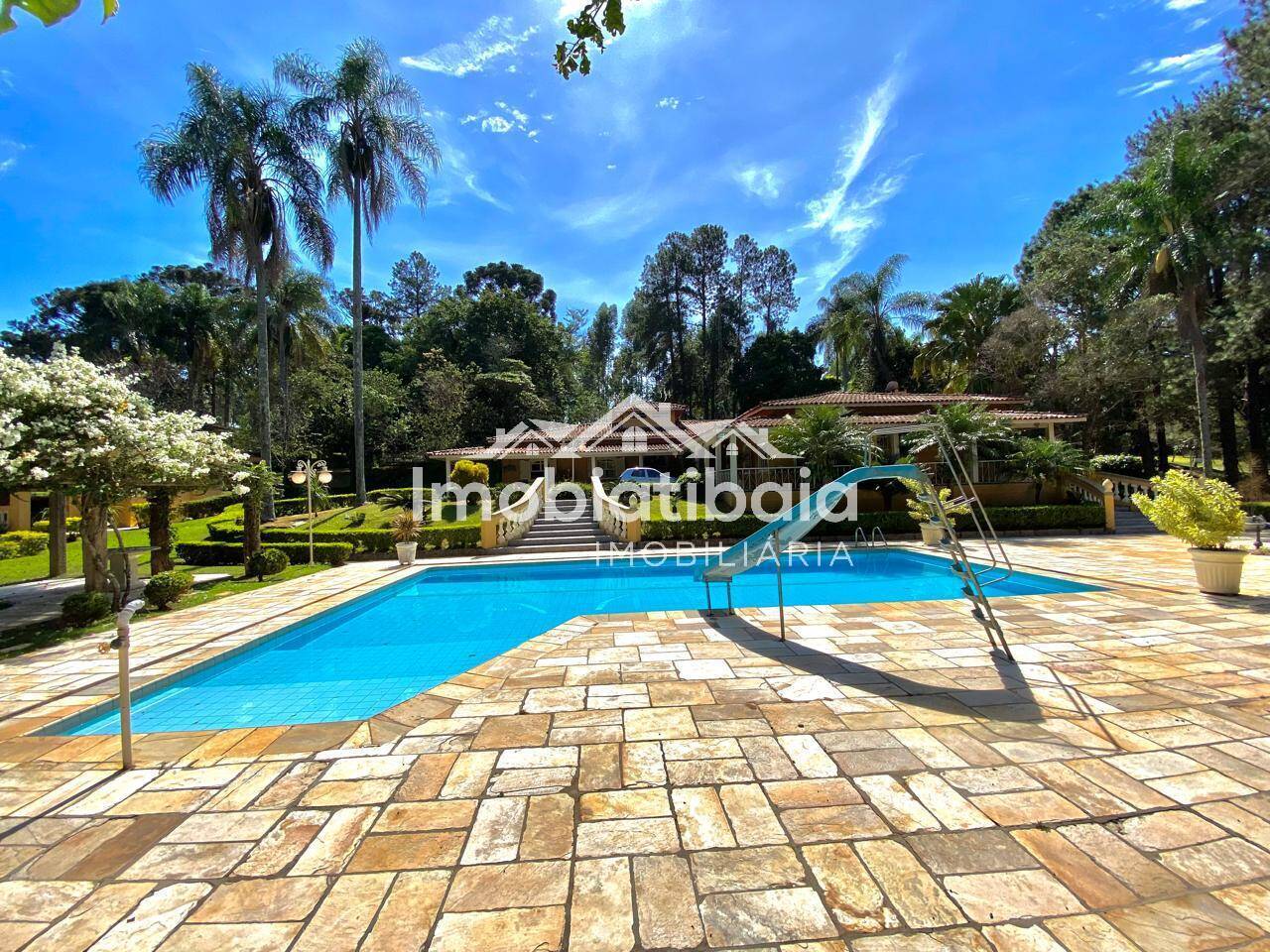 Chácara à venda 3.000m2 - Referência 364