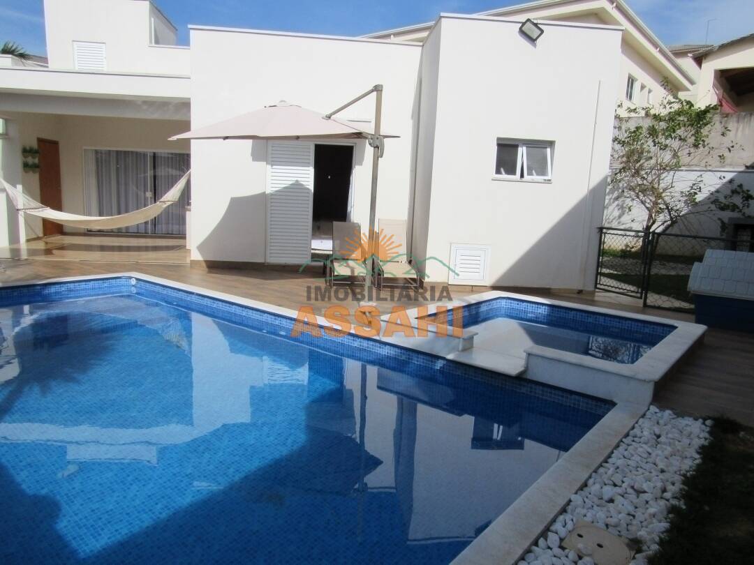 Casa em Condomínio à venda 450m2 - Referência 410/001
