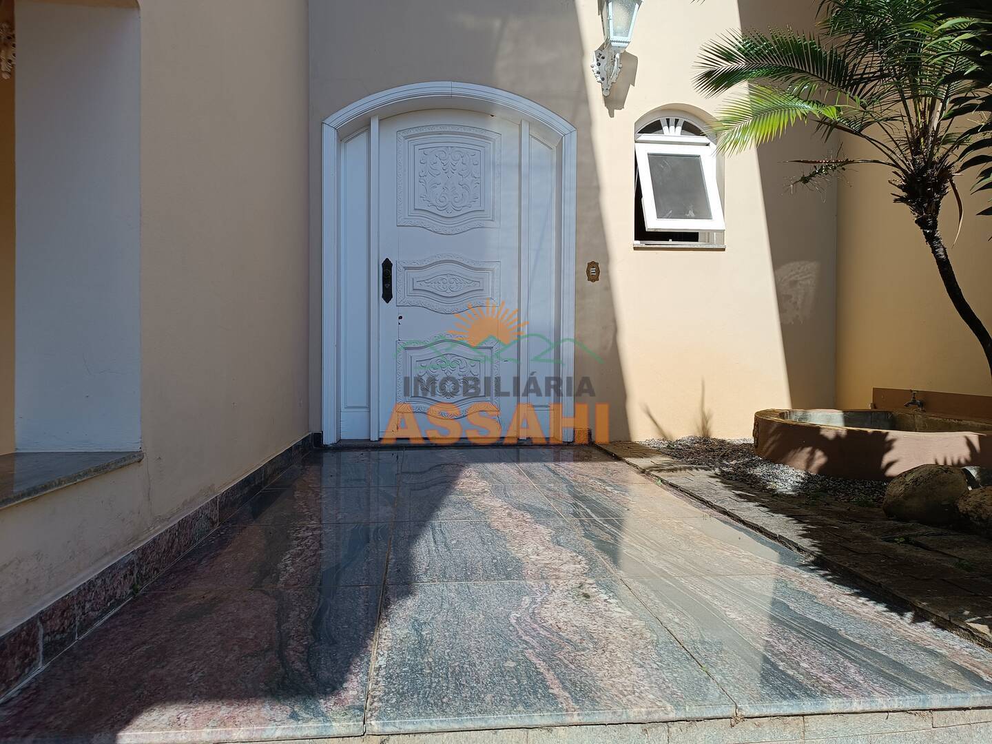 Casa à venda 468m2 - Referência 652/001