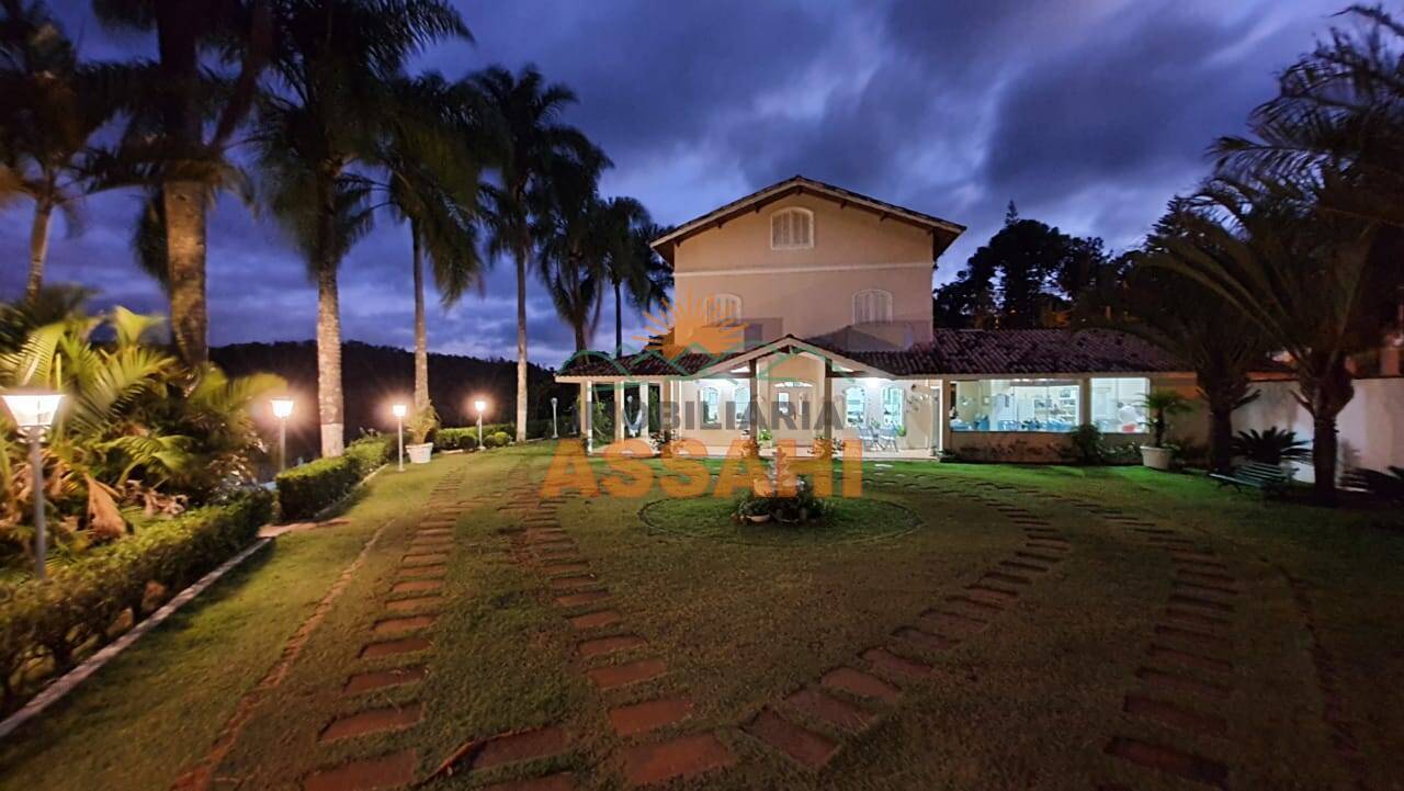 Casa à venda 600m2 - Referência 2152