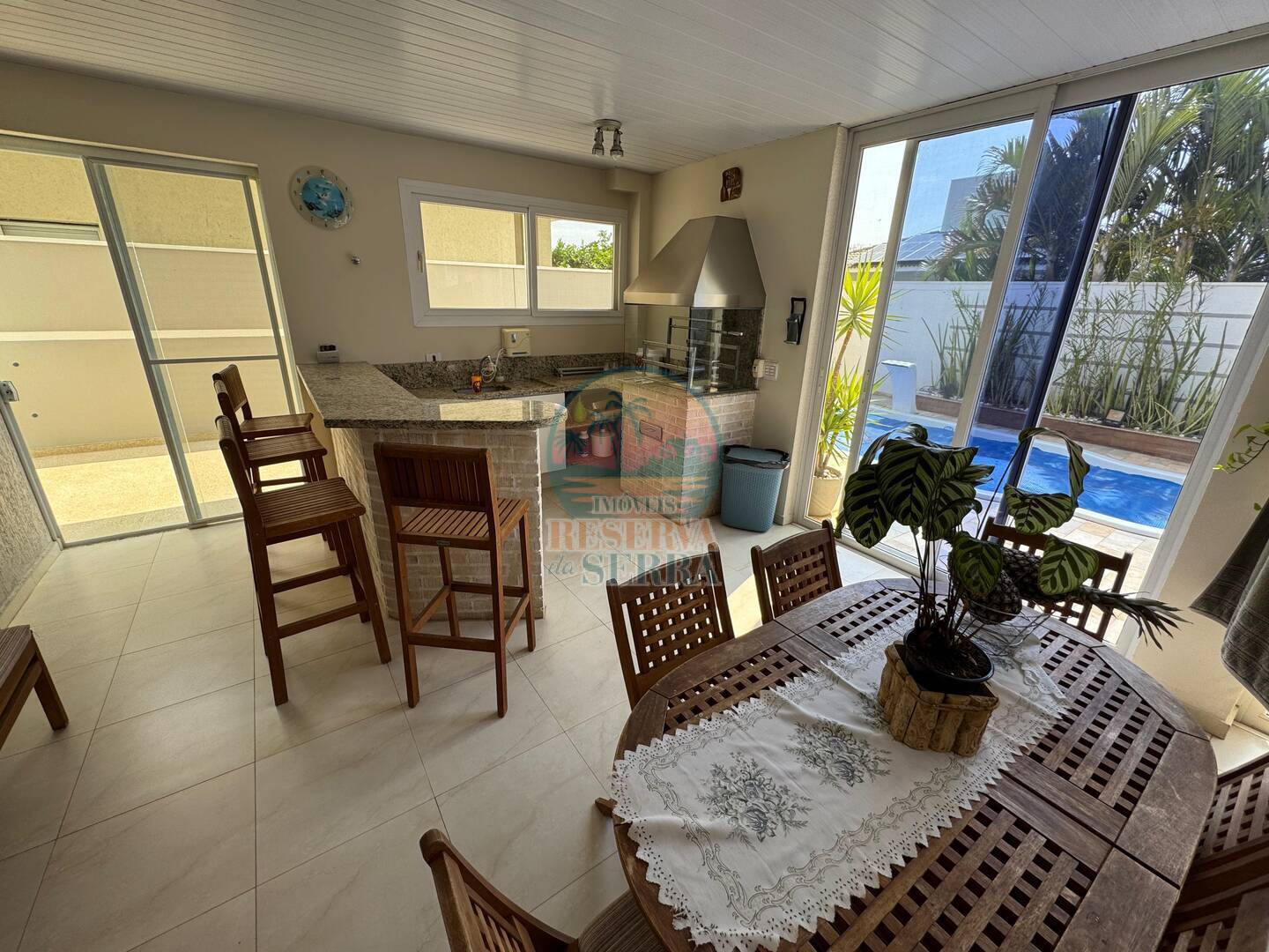 Casa em Condomínio à venda 314m2 - Referência 381