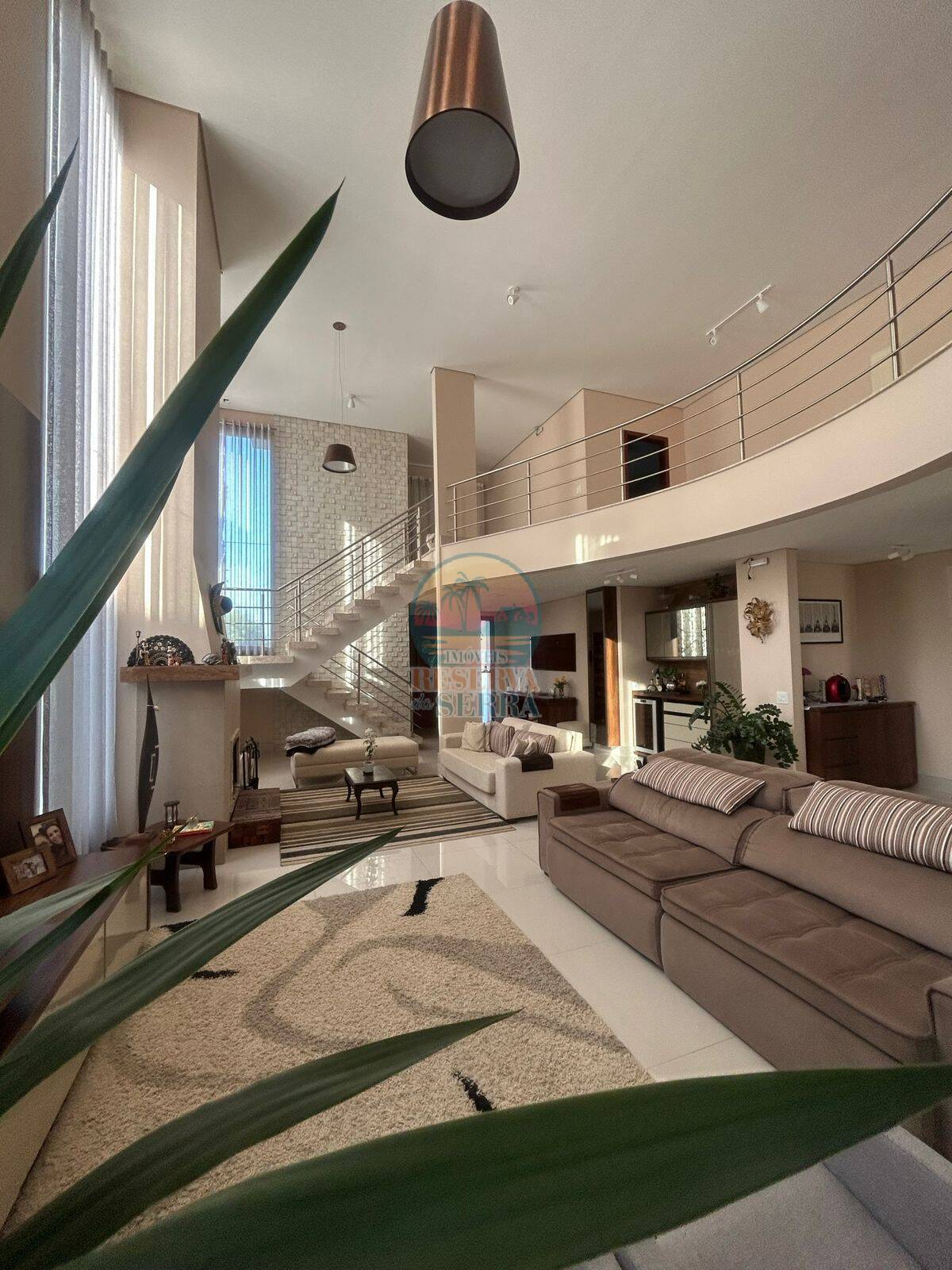 Casa em Condomínio à venda 395m2 - Referência 388