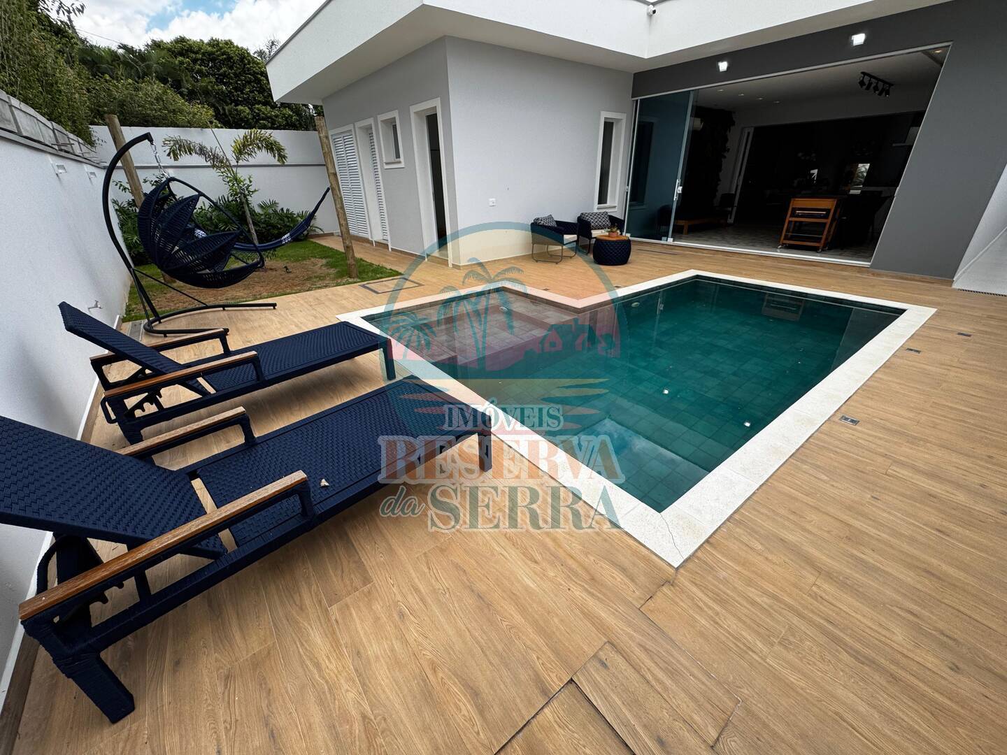 Casa em Condomínio à venda 277m2 - Referência 390