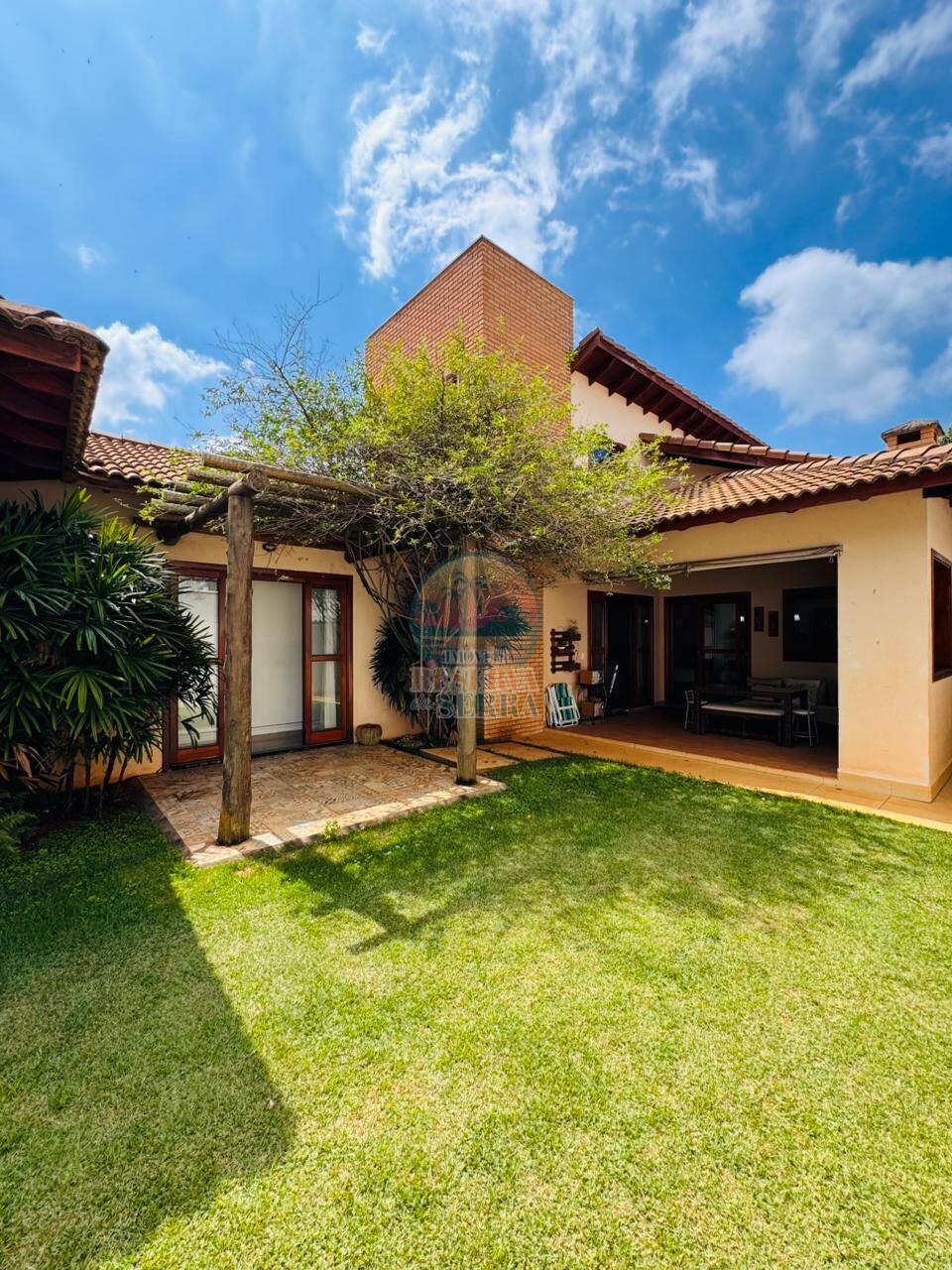 Casa em Condomínio à venda 208m2 - Referência 372