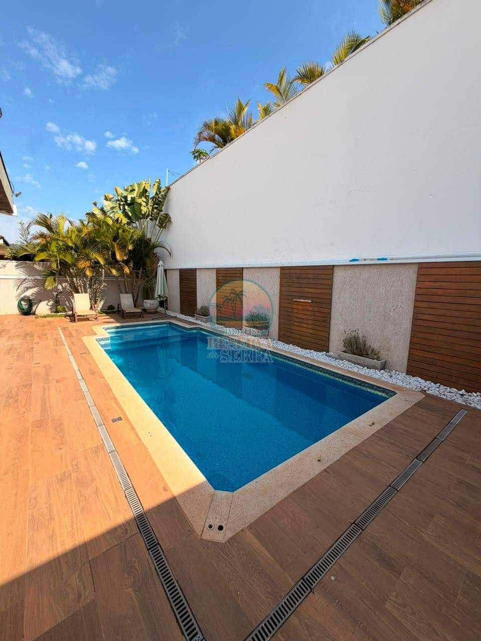 Casa em Condomínio à venda ou para alugar 230m2 - Referência 318
