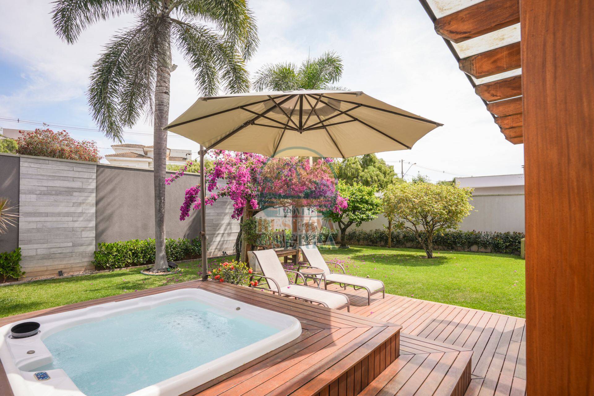 Casa em Condomínio à venda 269m2 - Referência 494
