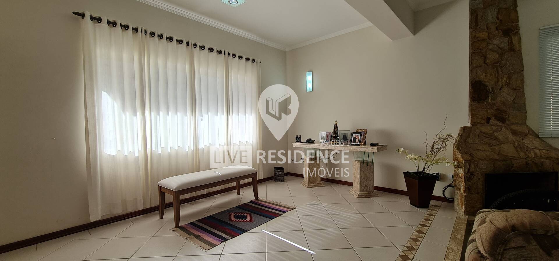 Casa à venda 350m2 - Referência 6584