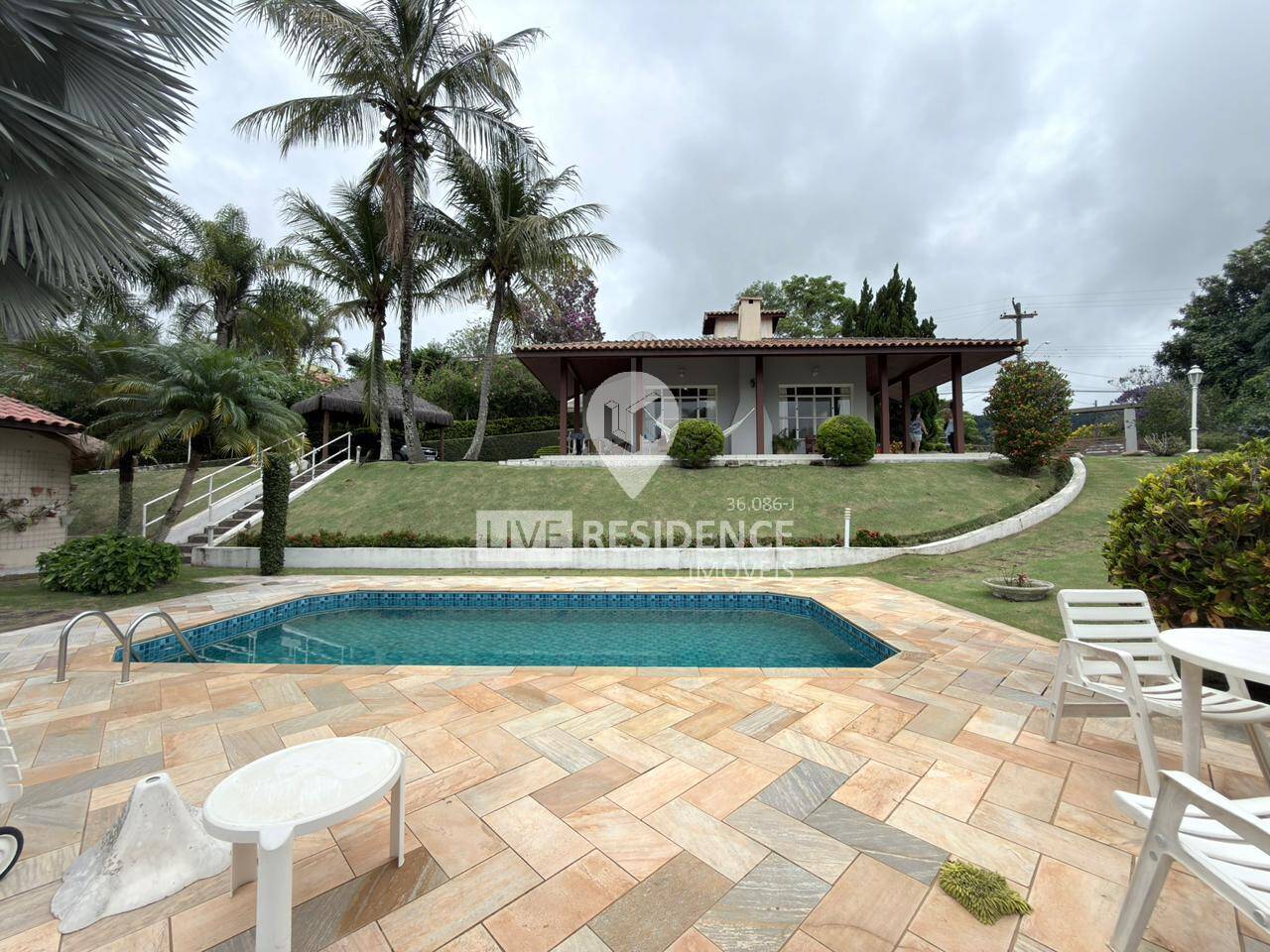 Casa à venda 270m2 - Referência 7815