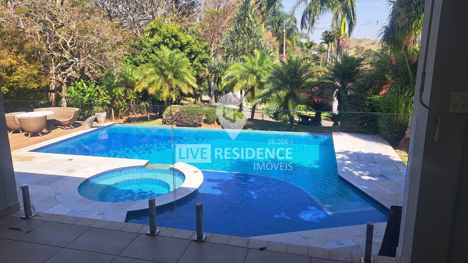 Casa à venda 494m2 - Referência 6126