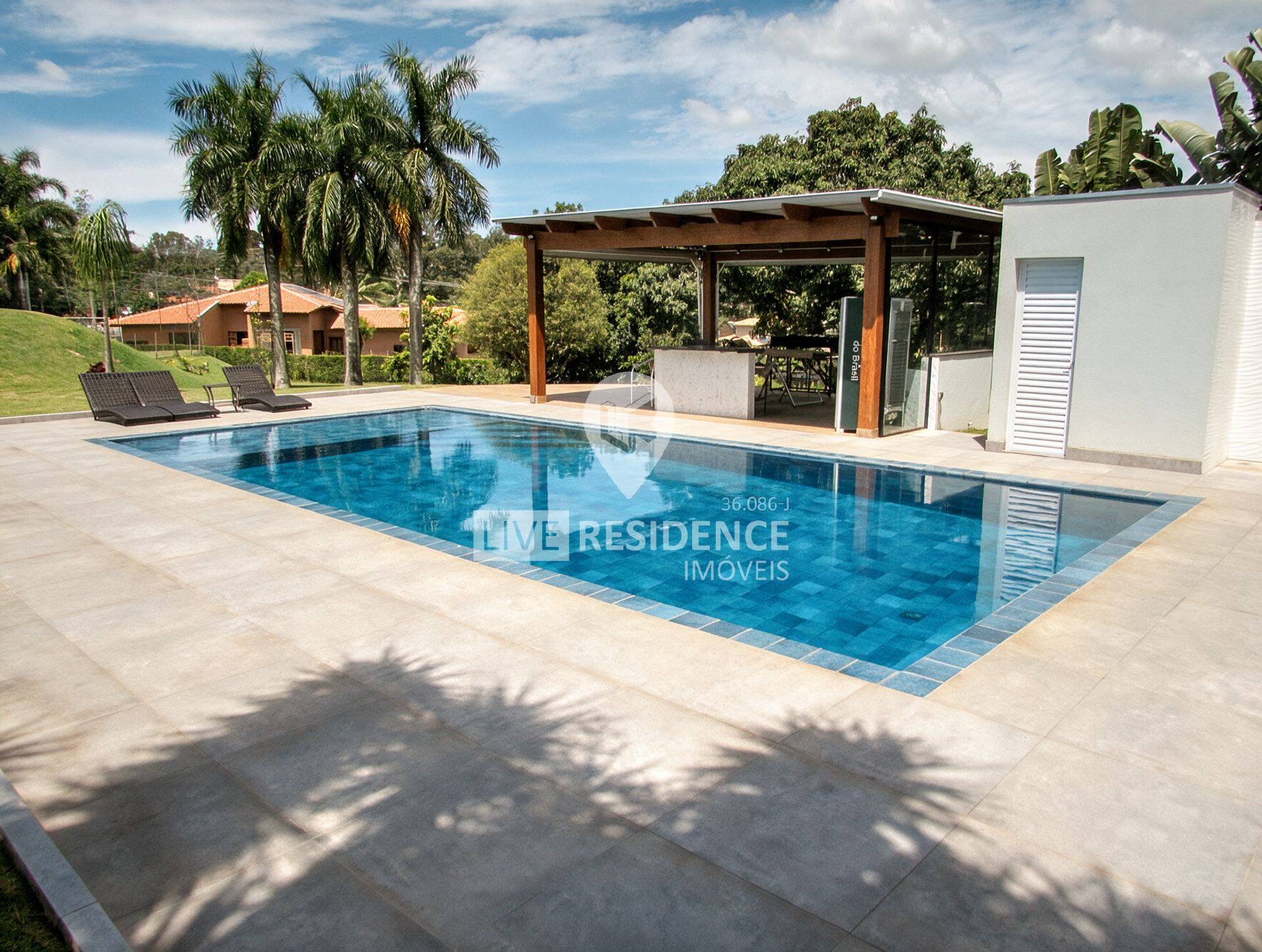 Casa à venda 421m2 - Referência 8056