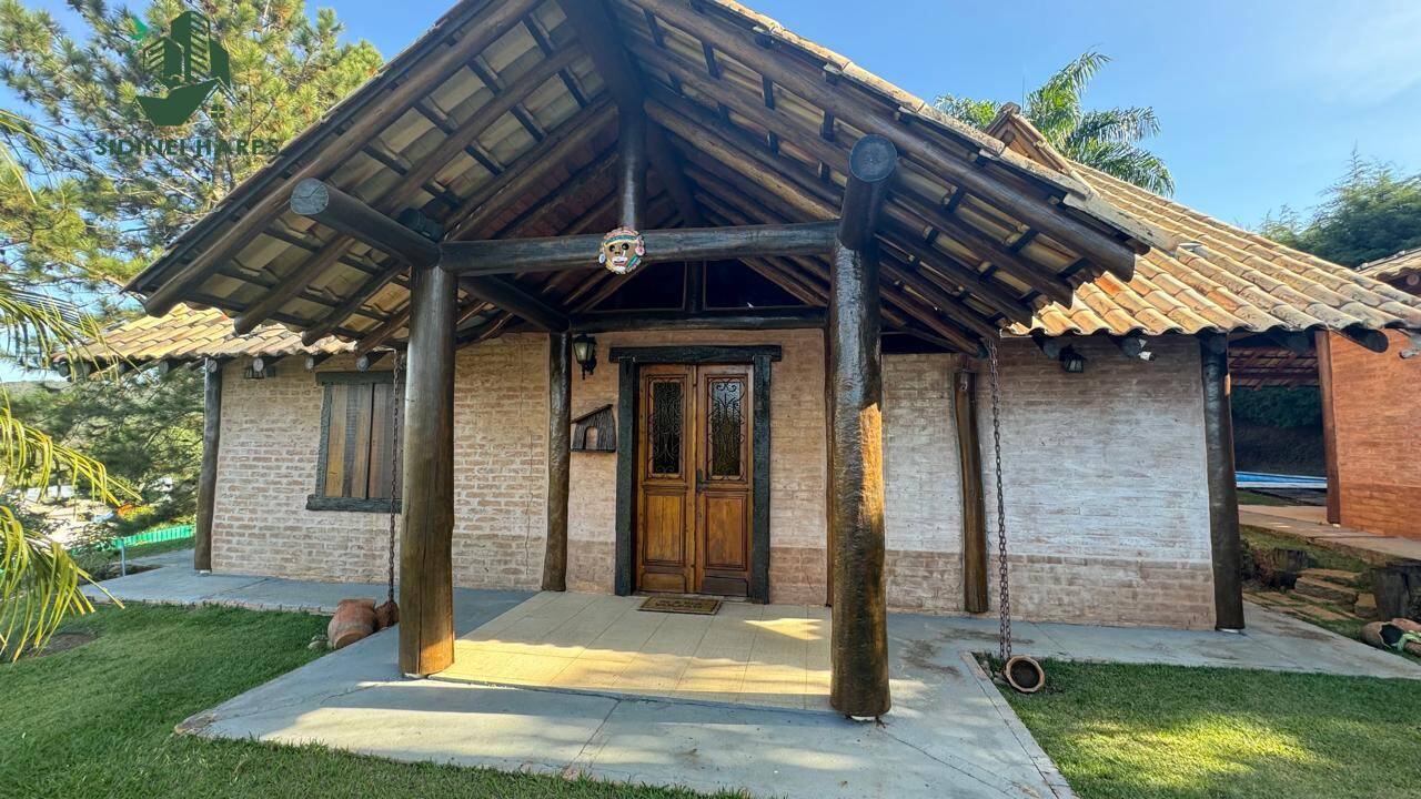 Casa em Condomínio à venda 365m2 - Referência CA16-S.MS