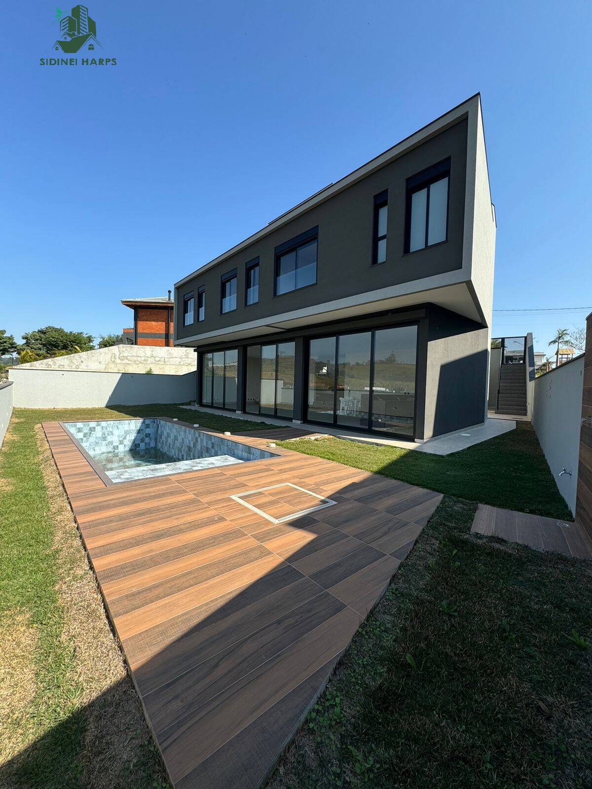 Casa em Condomínio à venda 350m2 - Referência CA288 S-TA