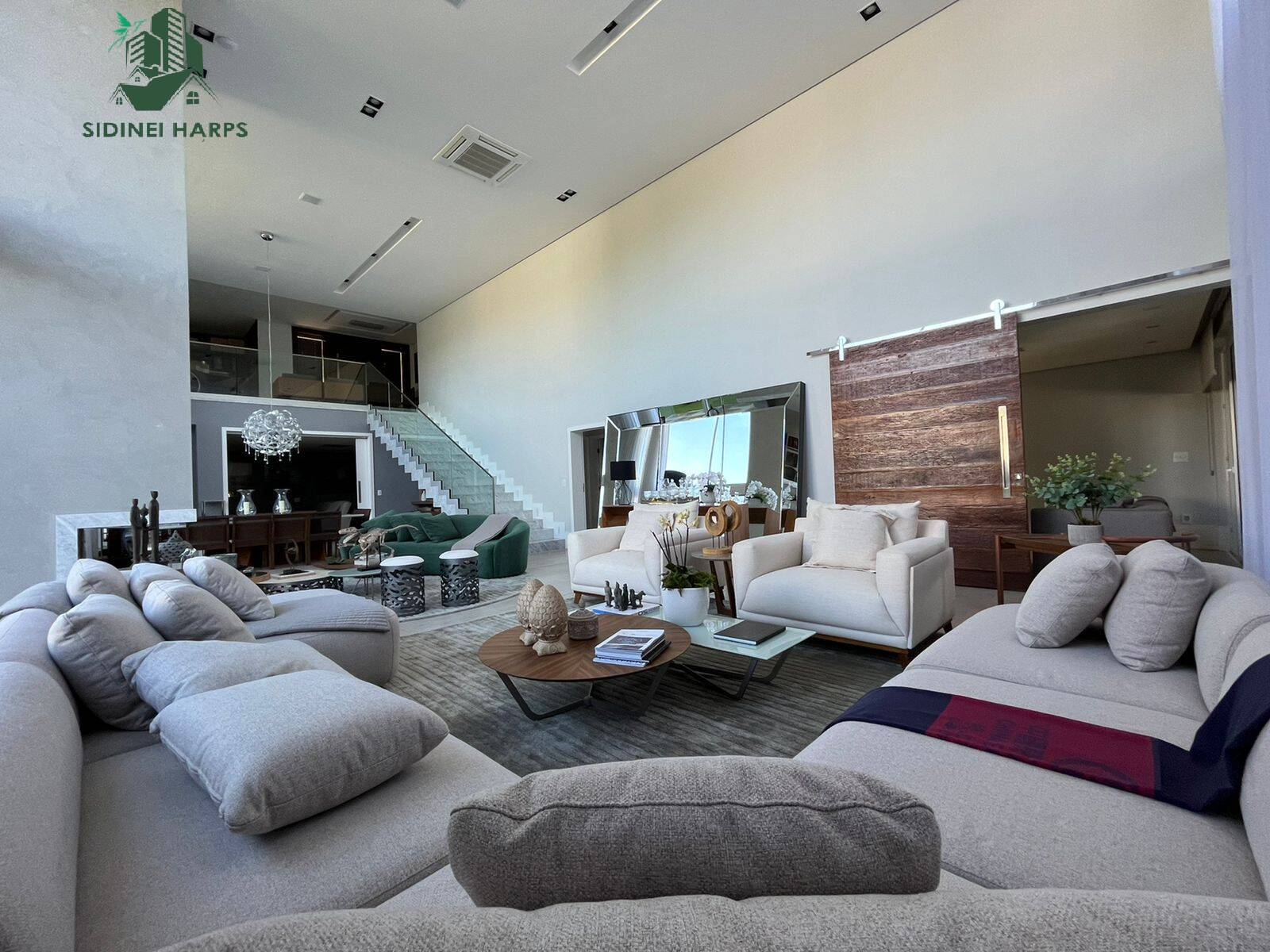 Casa em Condomínio à venda 800m2 - Referência CA25-S.FS