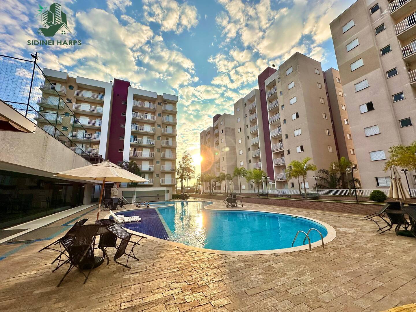 Apartamento para alugar com 1 vaga de garagem - Referência APTE-S.AG
