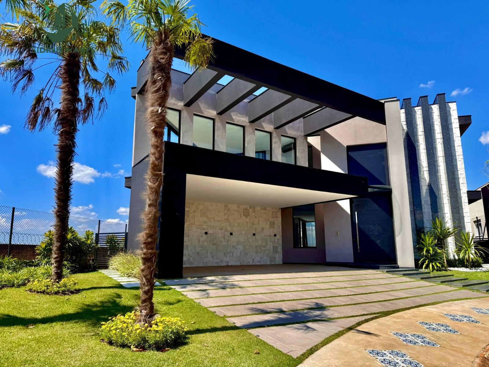 Casa em Condomínio à venda 600m2 - Referência CA56-S.MS