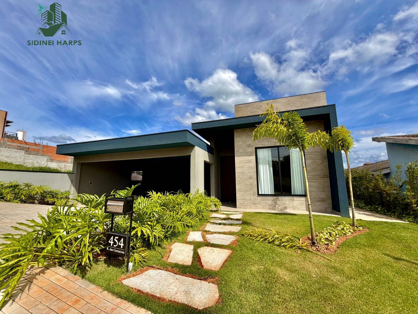 Casa em Condomínio à venda 284m2 - Referência CA454-S.MS