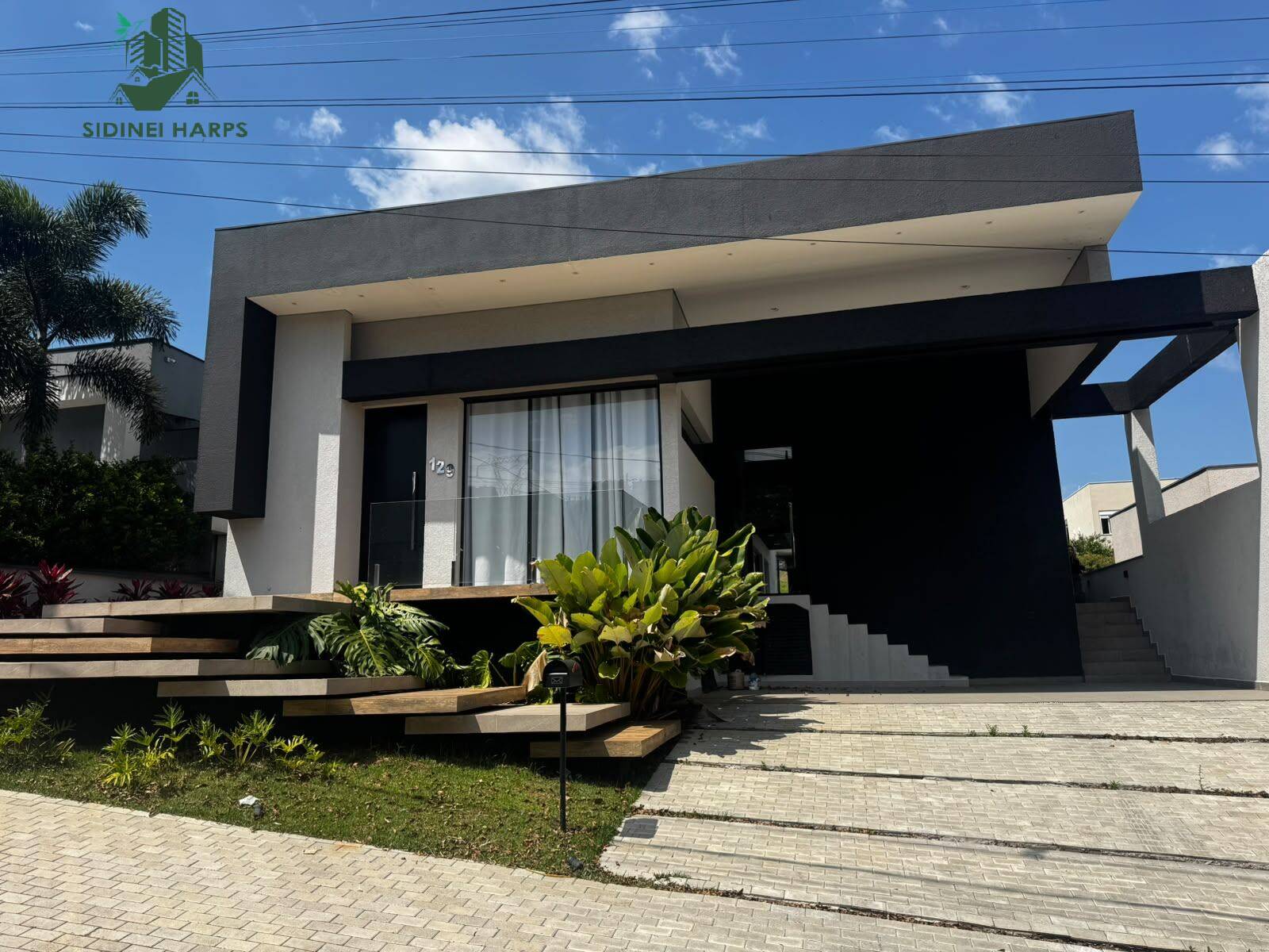 Casa em Condomínio à venda 268m2 - Referência CA0104 S-T