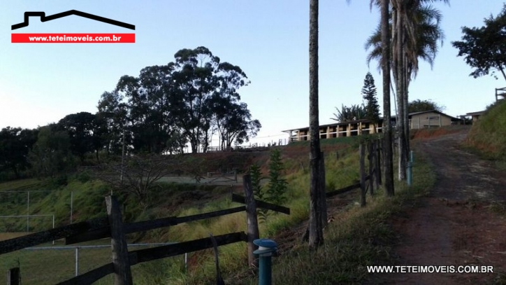 Chácara à venda 16.000m2 - Referência 121
