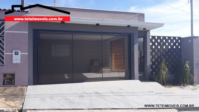 Casa à venda 220m2 - Referência 93