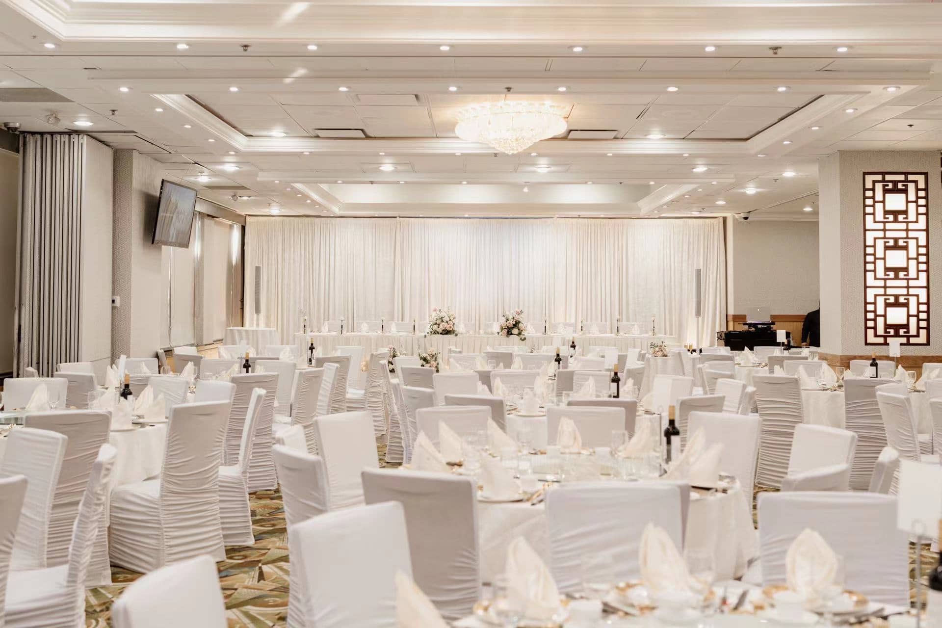 Grand Crystal Chinese Restaurant in Burnaby Wedding Venue Order Online