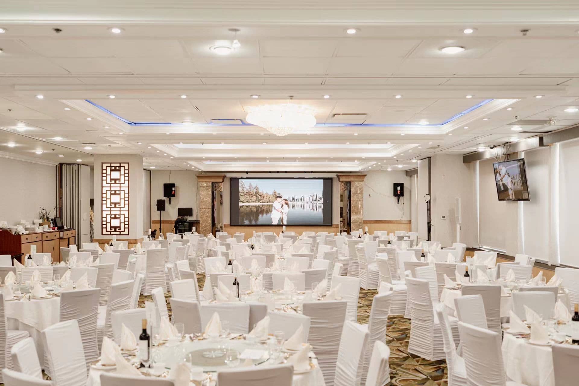 Grand Crystal Chinese Restaurant in Burnaby Wedding Venue Order Online