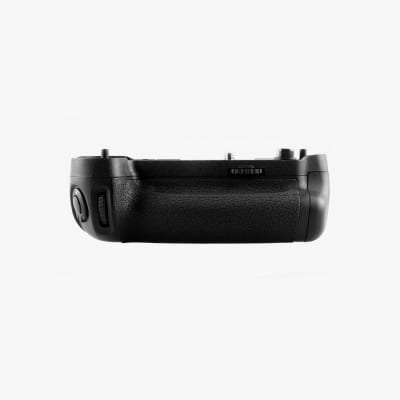 NEWELL GRIP / BATTERY PACK MB-D16 FOR NIKON D750