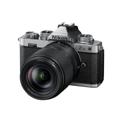 NIKON Z FC MIRRORLESS CAMERA WITH 18-140MM LENS