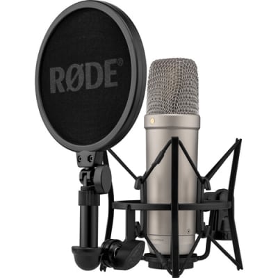 RODE NT1 5TH GENERATION LARGE-DIAPHRAGM CARDIOID CONDENSER XLR/USB MICROPHONE (SILVER)