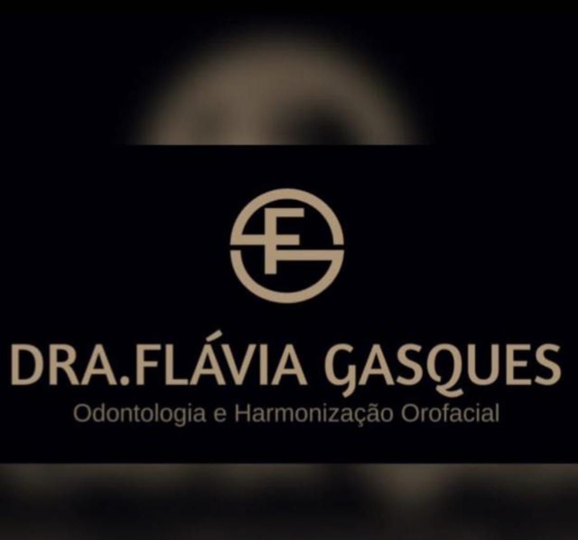 Dra Flávia Gasques