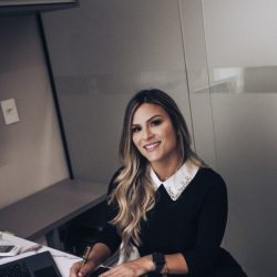 Foto de Dra. Jordana Lazzarini