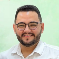 Foto de Dr. Makson Sampaio