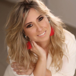 Foto de Dr. Raphaela Duarte Martin 