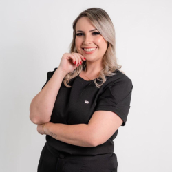 Foto de Dra. Leticia Bonifácio